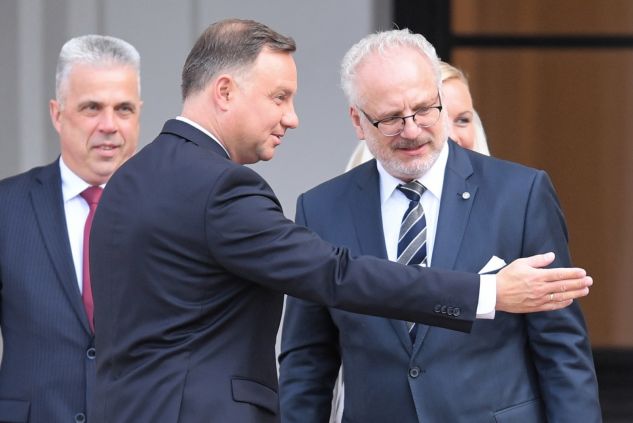 Prezydent RP Andrzej Duda z Prezydentem Łotwy Egilsem Levitsem